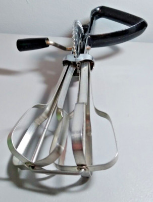 VTG EKCO Super Speed Angled Black Handle Hand Mixer Egg Beater ~ USA VTG 1950's