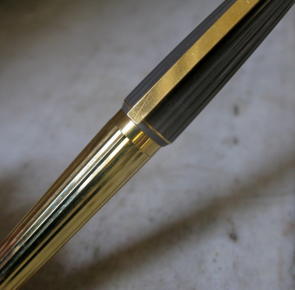 Stylo Plume Dupont Saint Germain – Résine Avec Plume Rhodium, Occasion