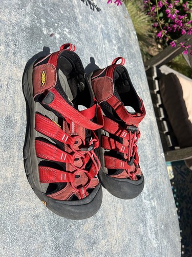 Keen Newport H2 Shoes Sandals Big Kids Youth Size 7 Red Washable - Picture 2 of 7