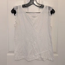 LOFT Women’s White Lace Flutter Sleeve Top Size XSP