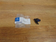 Scheibenwischer rechts D&uuml;se Original Mercedes W251 - A2518600247