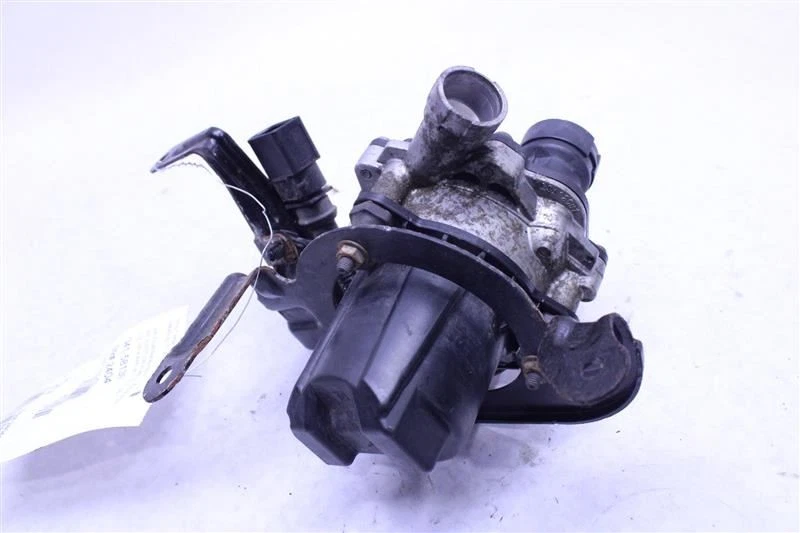 BOMBA INYECCIÓN AIRE SMOG Audi S4 S5 S8 13 14 15 16 17 1367144 Foto 2 de 4