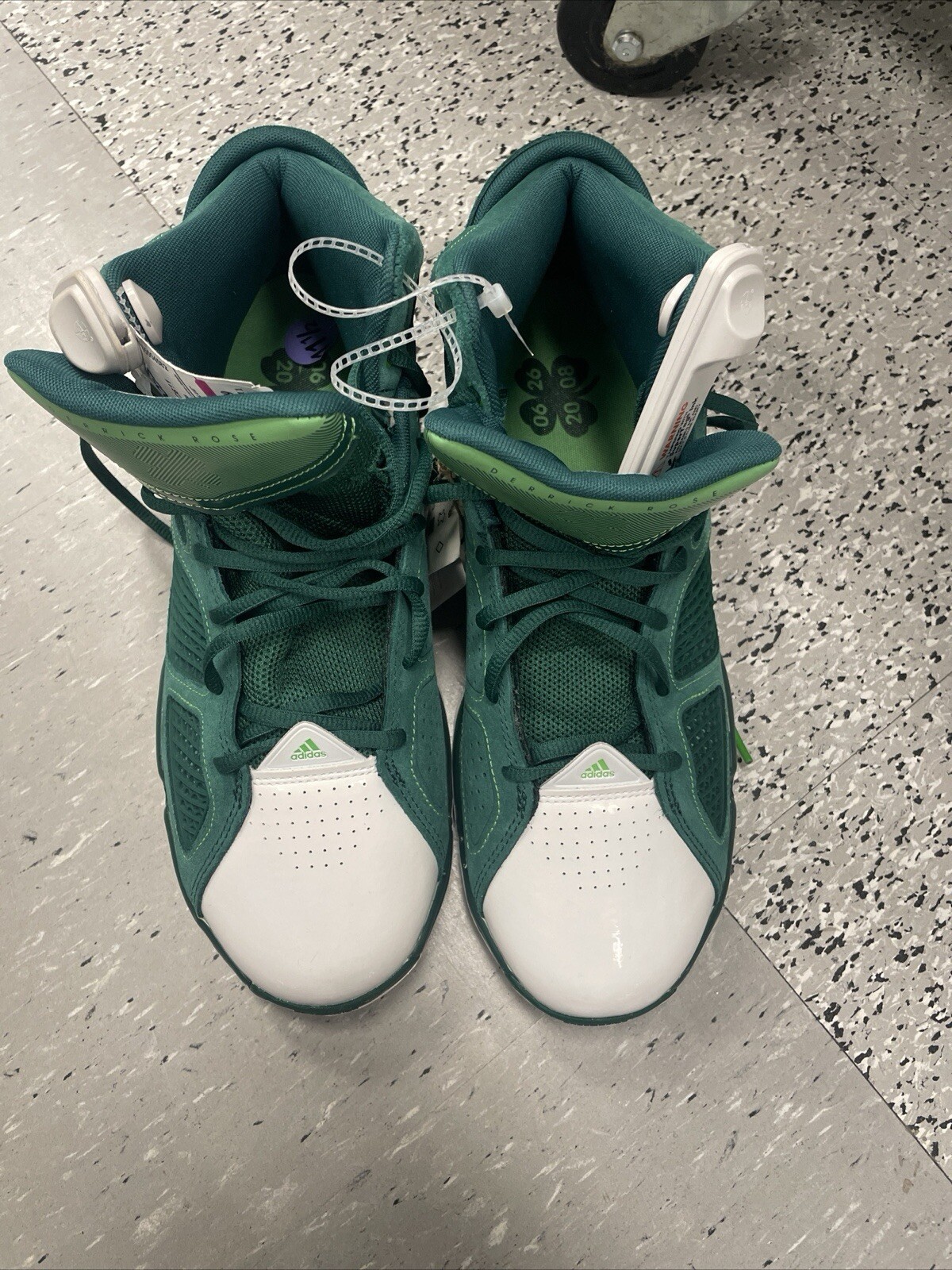 Adidas Adizero Rose 1.5 Restomod Mens Shoes size 11,5 St Patricks  MINT!!