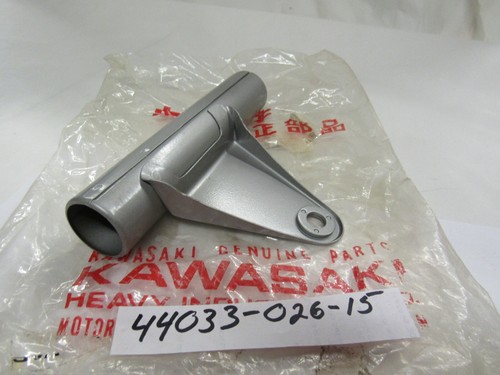 KAWASAKI C4TR RIGHT FORK EAR N.O.S. 44033-026-15 | eBay