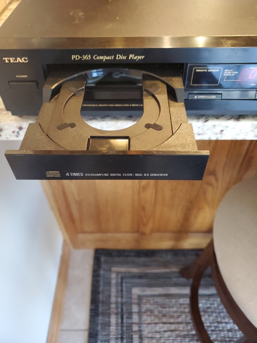 TEAC - Model PD-365 Component CD Player with Remore WORKS