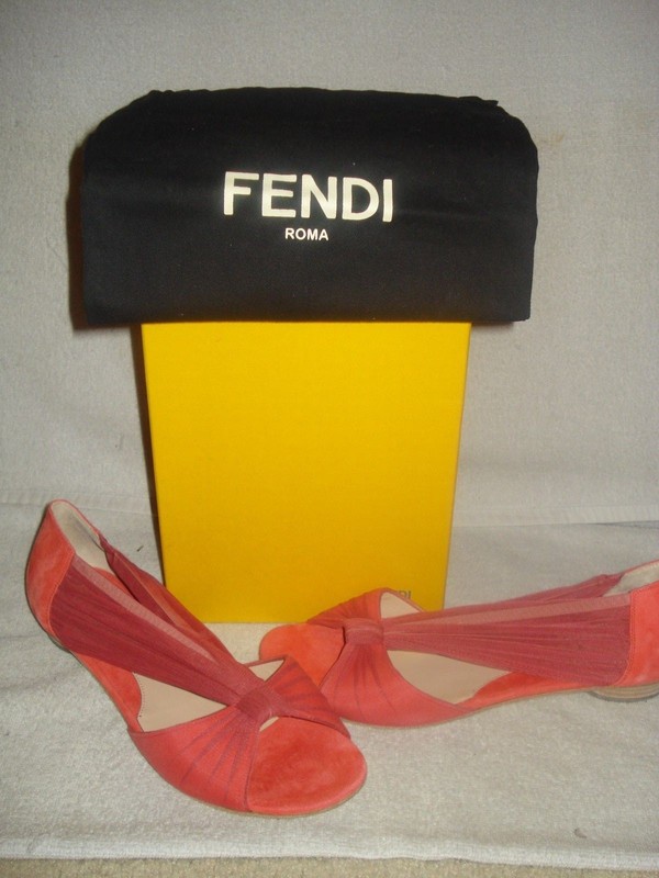 100% AUTHENTIC NEW WOMEN FENDI CINDERELLA CHIFFON RASBERRY FLAT SANDALS US 8.5