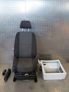 Volkswagen Crafter 2006 Fahrersitz PWB3514