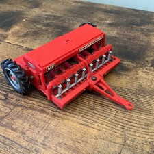 Britains Massey Ferguson MF