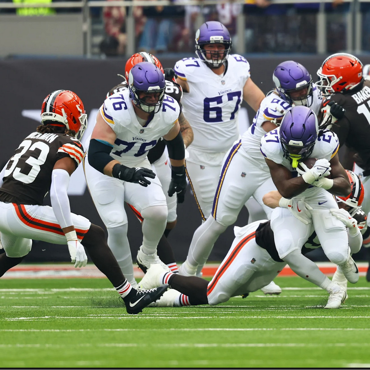 Will Fries GAME WORN 💪 10/05/2025 PHOTO MATCHED 📸 Vikings NFL Jersey vs Browns view 12
