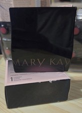 MARY KAY COMPACT MINI REFILLABLE MAGNETIC CASE FOR POWDER EYE OR CHEEK COLORS