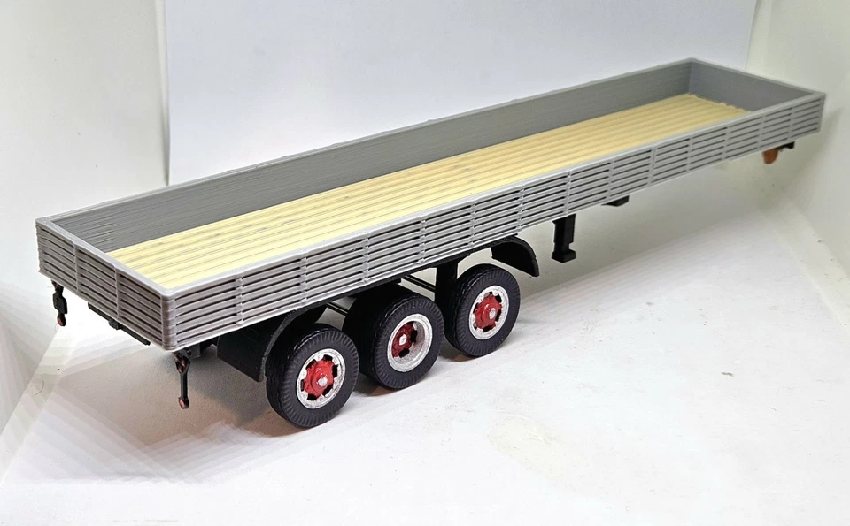 # 1/43 SEMIRIMORCHIO a 3 ASSI 11m CON CASSONE GRIGIO BATTAX adatto x motrici IXO - Immagine 3 di 3