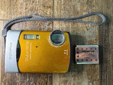 Olympus Stylus 790 SW 7.1MP Orange Waterproof...