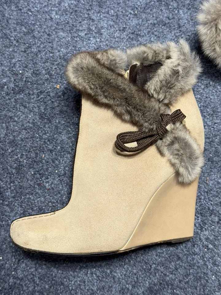 Louis Vuitton LOUIS VUITTON Botas Cortas de Piel con Suela de Cuña US 5.5 Beige [Usado] Foto 2 de 4