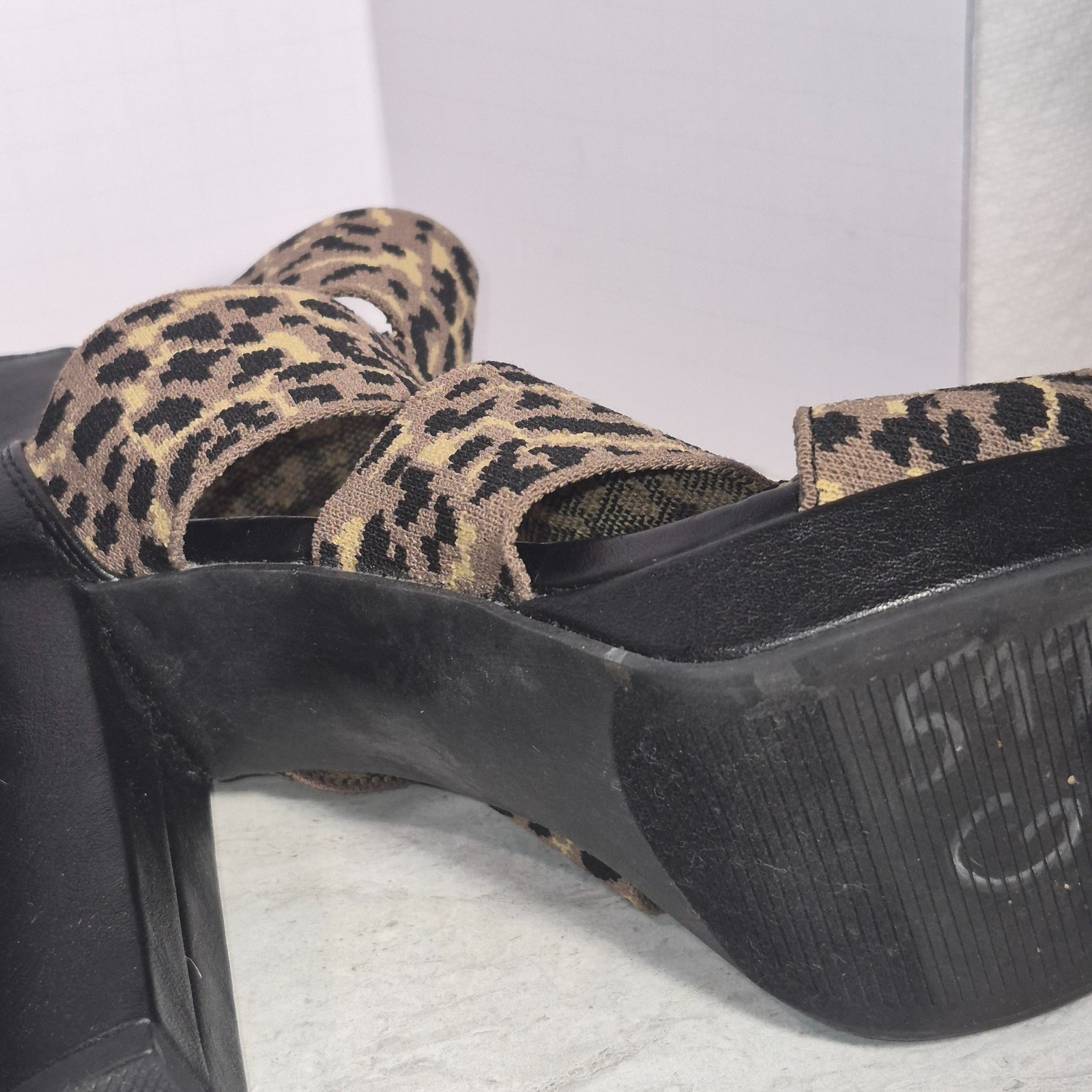 Leopard Print High Heel R Report WMS 8.5, 4in Hee… - image 7