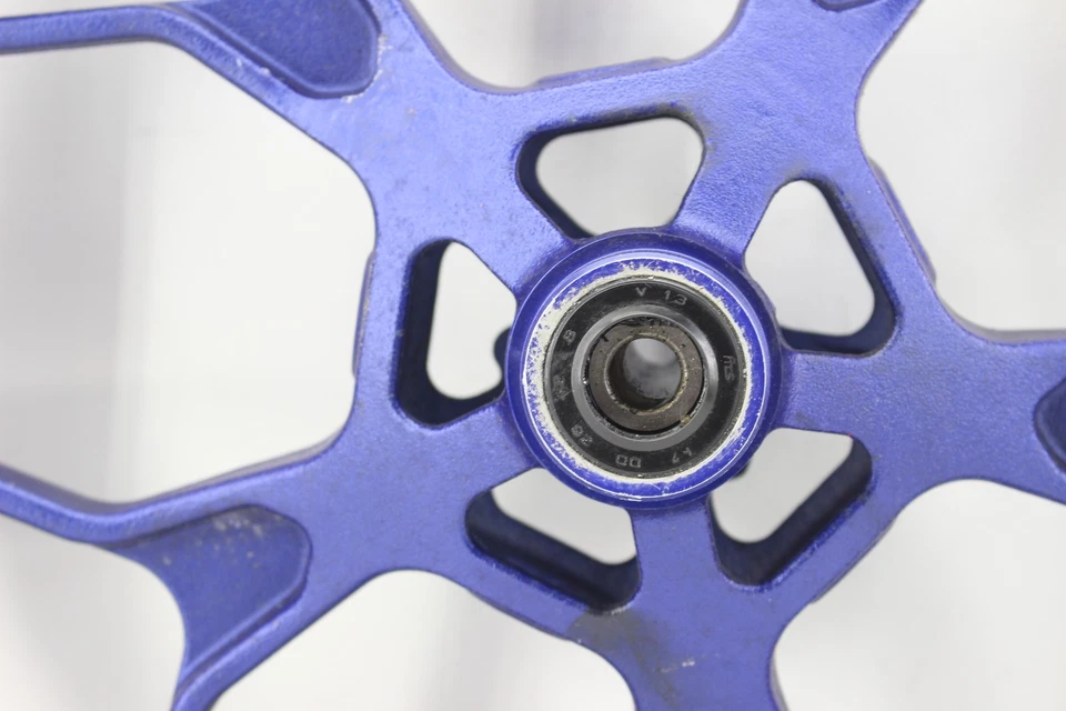 Yamaha YZF R3 2015 OEM llanta delantera recta Foto 2 de 4