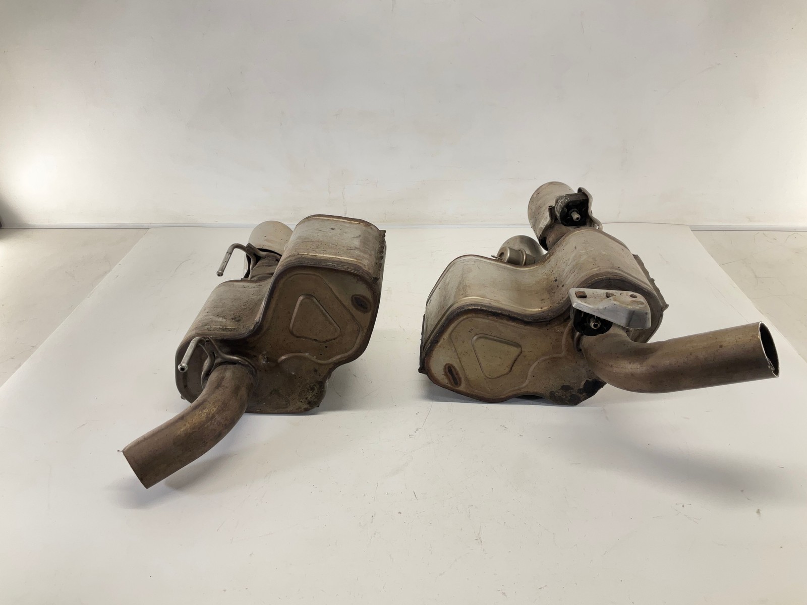 14-19 MASERATI Ghibli Rear Left & Right Exhaust Muffler
