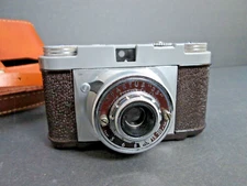 Vintage Spartus 35mm Camera by Herald Products Co. Chicago USA
