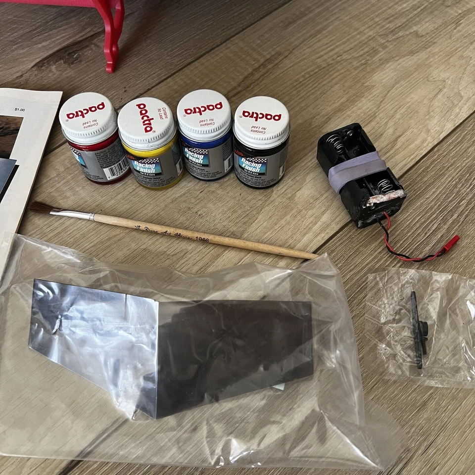 Vintage Tower Hobbies Marine Turbo Vee Electric Radio Controlled Racing Boat HTF - Image 4 of 4