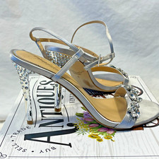 Woman  s Size 8 Badgley Mischka Jewel Rhinestone Heels Bridal Shower