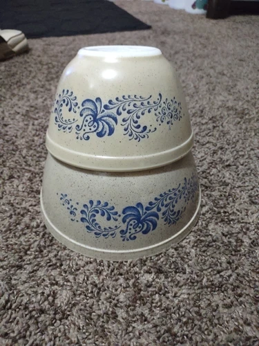 Vintage PYREX Glass Bowls Homestead Pattern 2-Bowl Mixing Set 401 & 402