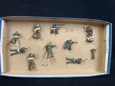 1962 HANDPAINTED US ARMY PLASTIC TOY SOLDIERS, LOT OF 10