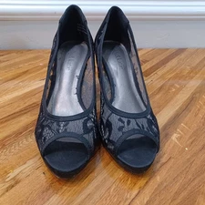Kelly & Katie Women's Size 6 Black Lace Peep Toe Heels