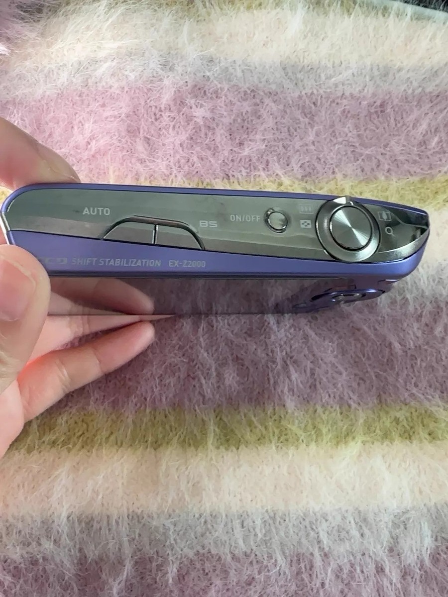 Casio EXILIM EX-Z2000 Purple Digital Camera: 14.1 Megapixels, 5x
