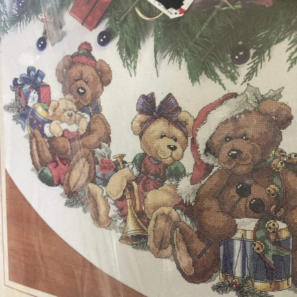 CHRISTMAS Bears Tree Skirt Cross Stitch Kit by Dimensions New Kit - Image 4 of 4