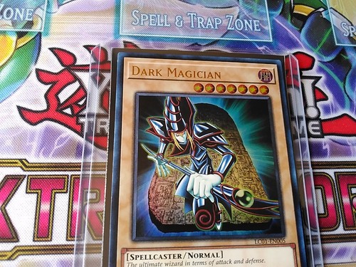 YuGiOh - Dark Magician - LC01-EN005 - Ultra Rare - Limited Edition - NM - Picture 4 of 11