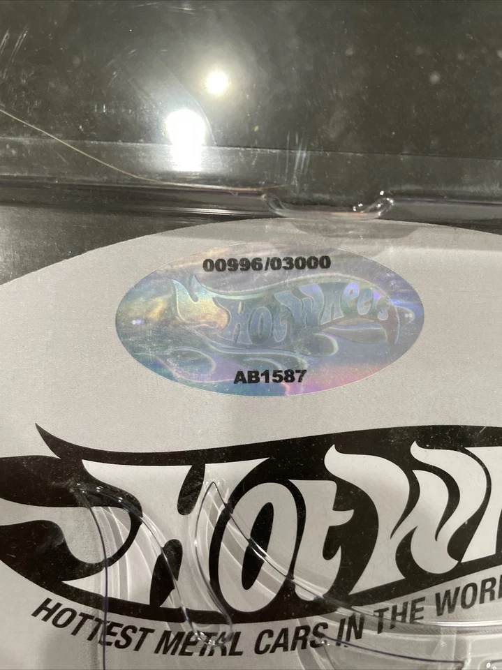 Hot Wheels RLC 2011 Blue Heavy Chevy 1/24 scale Limited Premium #996/3000 - Image 3 of 3