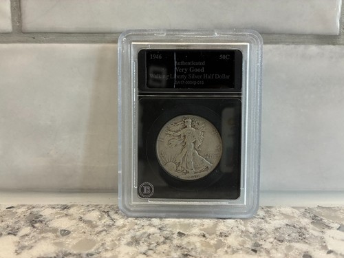 1946 Silver Walking Liberty Half Dollar Coin - Picture 1 of 2