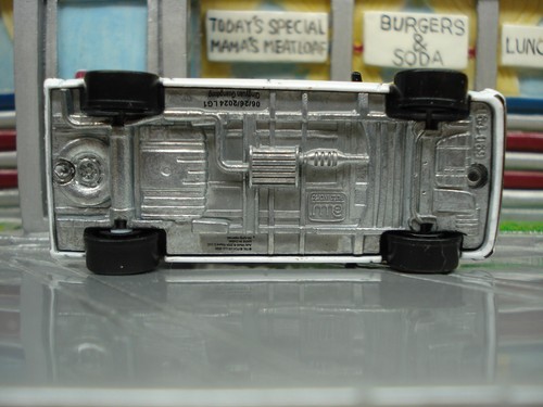 Campana extractora Auto World '85 Dodge Caravan Woodgrain Custom Redline intercambio de ruedas - Imagen 12 de 13