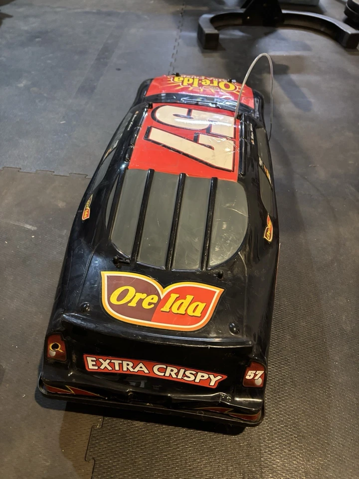 1/6 Scale NASCAR R/C Brian Vickers Car Used Extremely Rare Won In A Raffle - Image 4 of 4