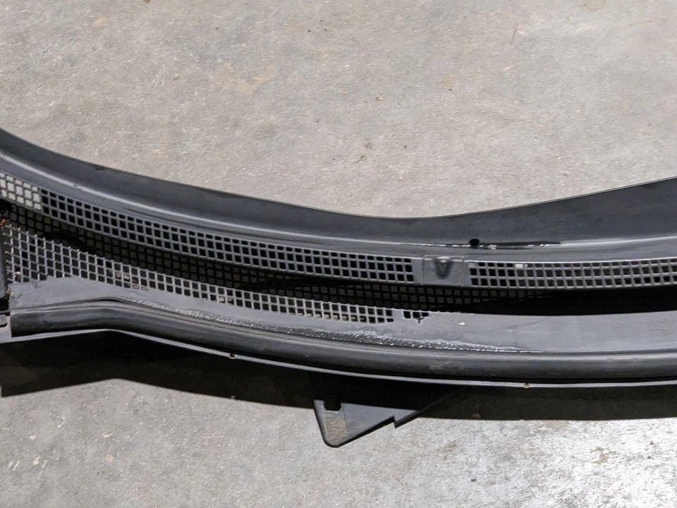 2007-2013 Nissan Altima Front Windshield Cowl Grille Vent Panel 66862-ZN50A OEM - Image 4 of 4