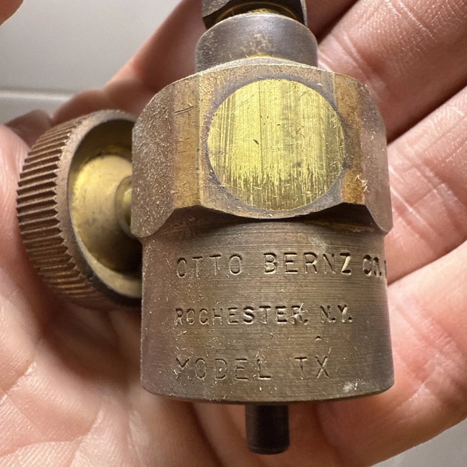 VTG Bernzomatic  Model TX-1913 Carry-all Torch Kit Original Tank Green Case - Image 3 of 4