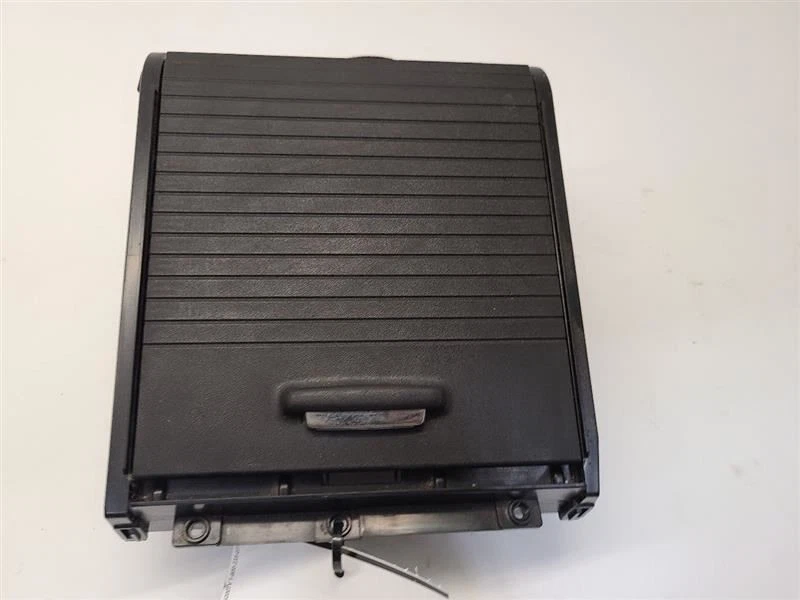 Кубик для хранения на центральной приборной панели 2015 15 Kia Forte - Изображение 2 из 4