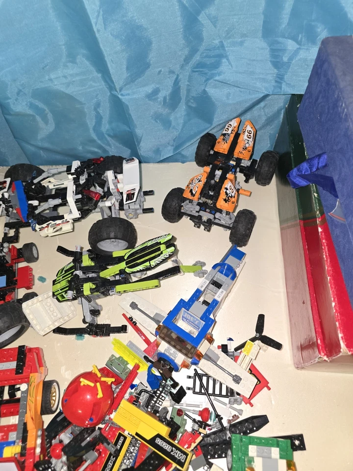 LEGO Technic 8265 Front Loader, foto 2 di 5