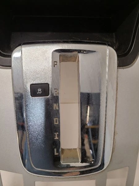 Pontiac Torrent 2008 08 radio central bisel tablero moldura OEM 25927922 Foto 3 de 4