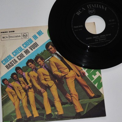 THE SHOWMEN - CREDI, CREDI, CREDI IN ME / BASTA CHE MI VUOI - 1968 italian 7'' 45