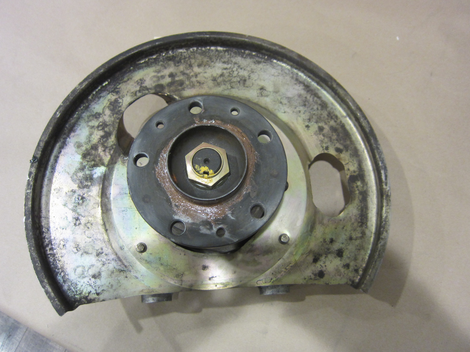 Lamborghini Diablo - RH Front Hub Housing With Hub And Bearing-Part# 0051000984