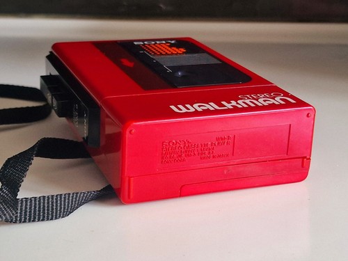 Walkman Sony WM-9 rosso lettore cassette perfettamente funzionante raro difficile da trovare da collezione - Foto 16 di 20