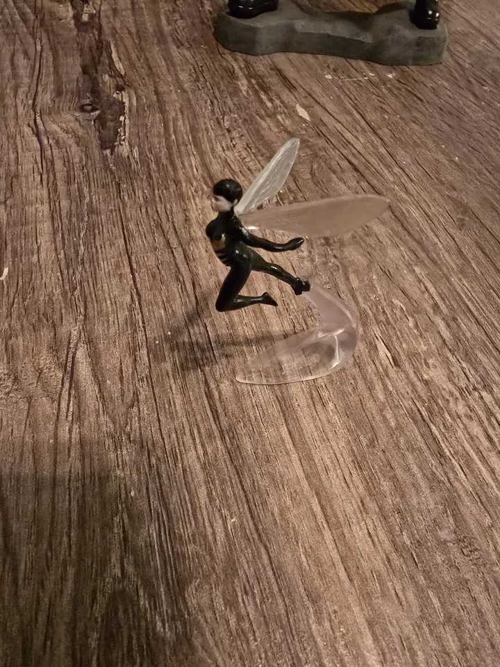 Kotobukiya Marvel Avengers “Astonishing Ant-Man & The Wasp” ArtFX+ Estatua – 1/10 Foto 3 de 4