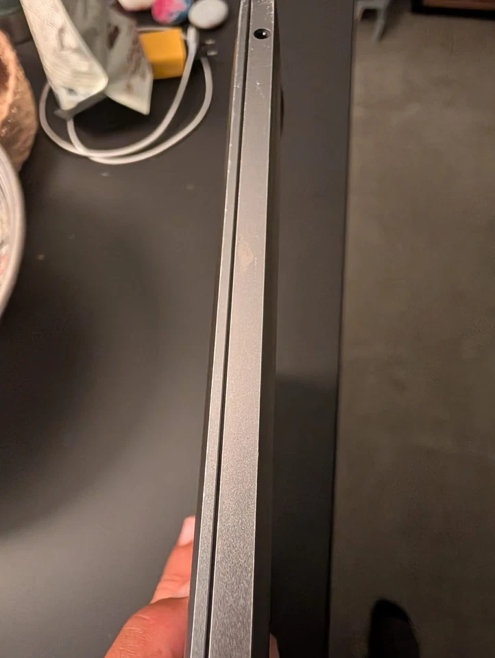Apple MacBook Pro 13" 2016 · i5 · 16GB · 250GB, foto 4 de 5