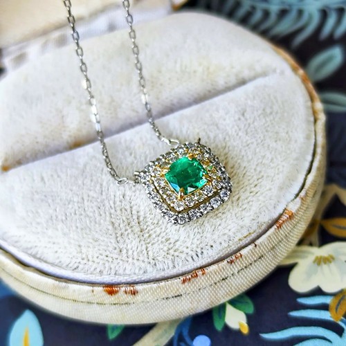 Natural Emerald (Colombia) Diamond Platinum 18K Gold Necklace 【Made in Japan】 - Picture 4 of 9