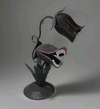 Little Shop of Horrors Venus Flytrap 12" Carnivorous Plant Teeth Prop Halloween 