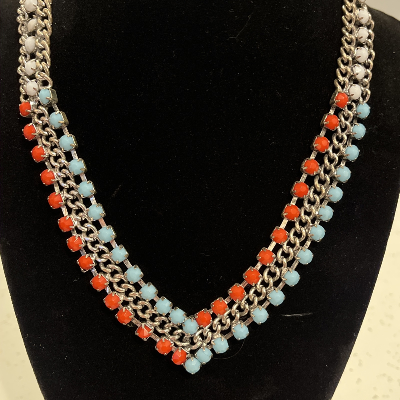 Unique Reverse Rhinestons & Chain Rows Statement … - image 2