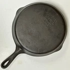 Vintage #8 WAGNER WARE 10 1/2" M Cast Iron Skillet USA Double Spout Very Clean