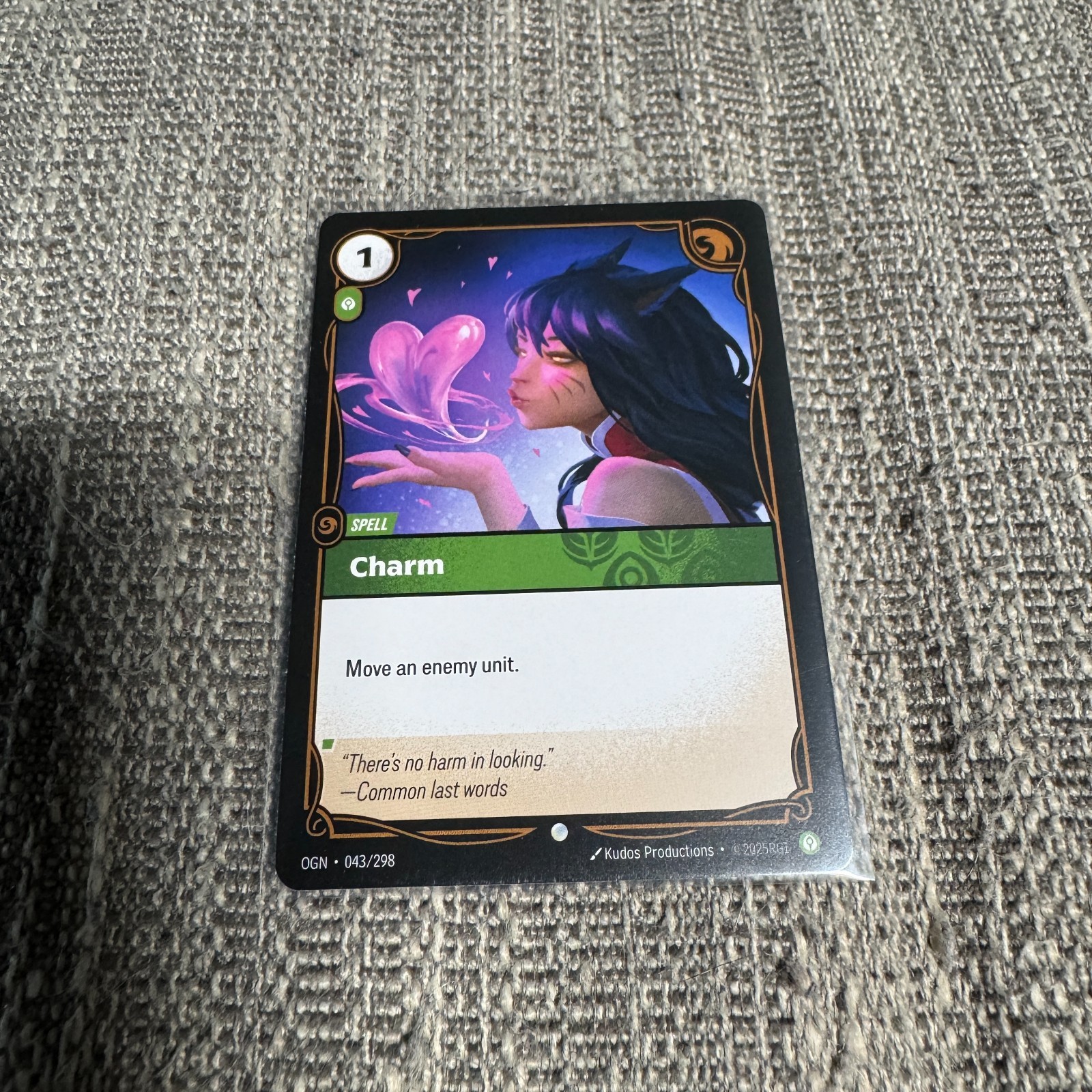 Charm Riftbound Origins 043/298 Spell Ahri Meta League of Legends NM