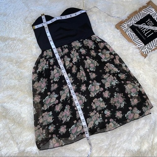 Nass Seal Kleid Damen Größe Small Blumen Trägerlos Kurz Mini Schwarz Blumen Jr's - Bild 4 von 4