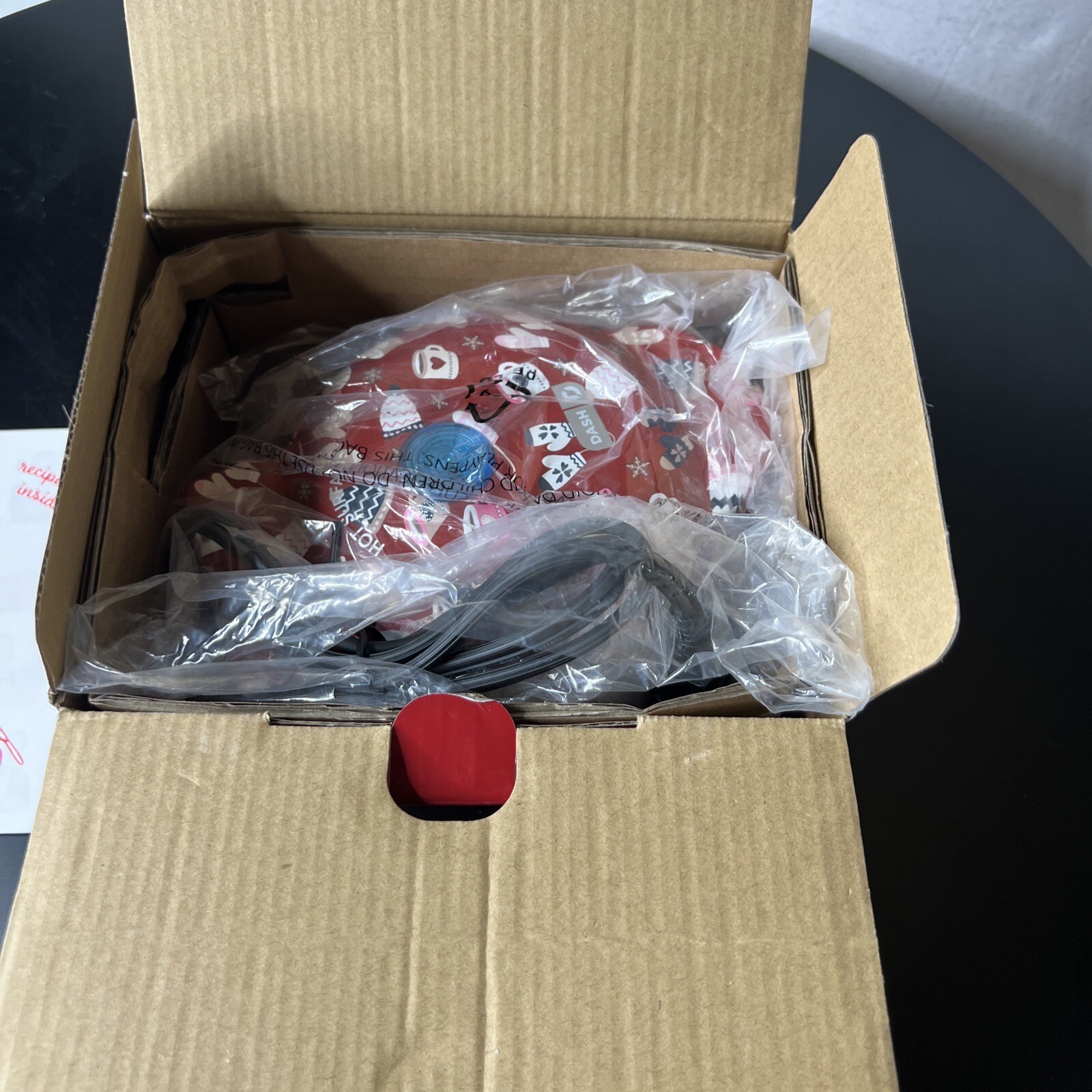 Dash Mini Waffle Maker Winter Theme 4 Inch Non-Stick 350W Individual Size-image